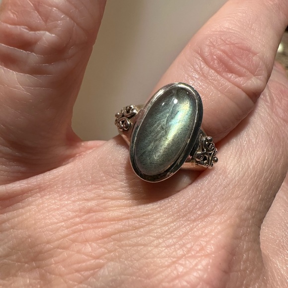 Labradorite ring - Picture 6 of 11
